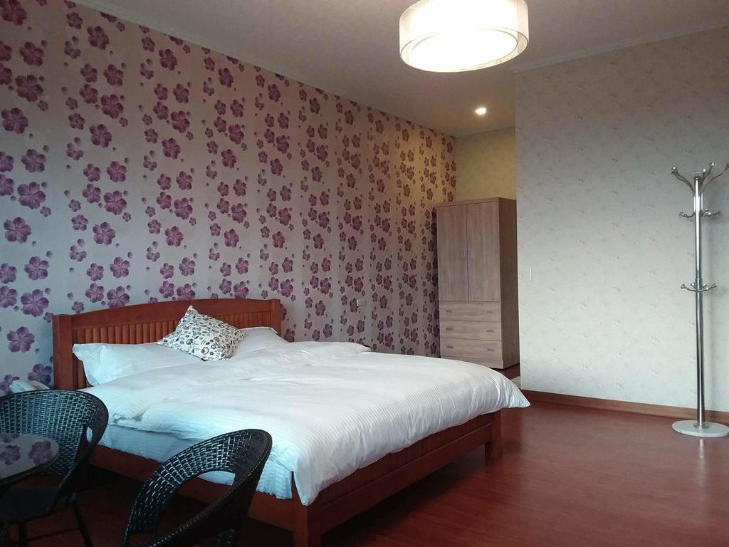 Chi House Hotel Миаоли Екстериор снимка